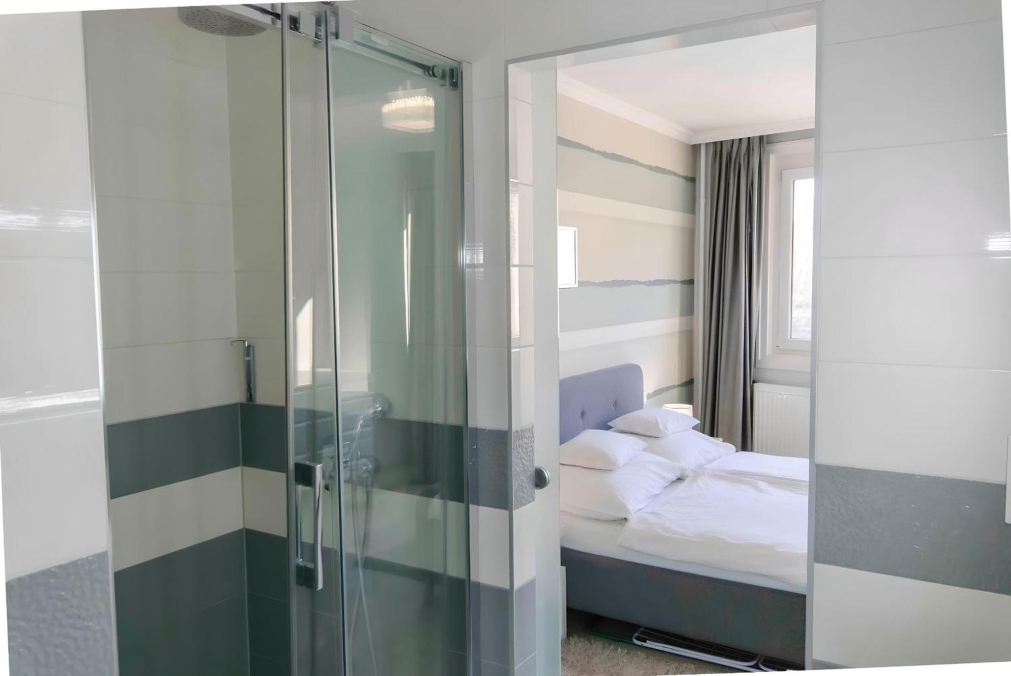 Big Wheel Panoramica Apartment Будапеща Екстериор снимка