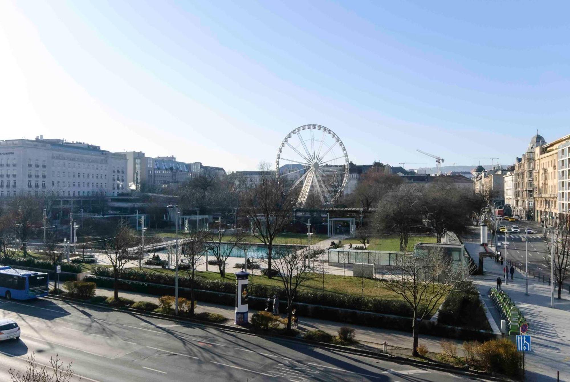 Big Wheel Panoramica Apartment Будапеща Екстериор снимка