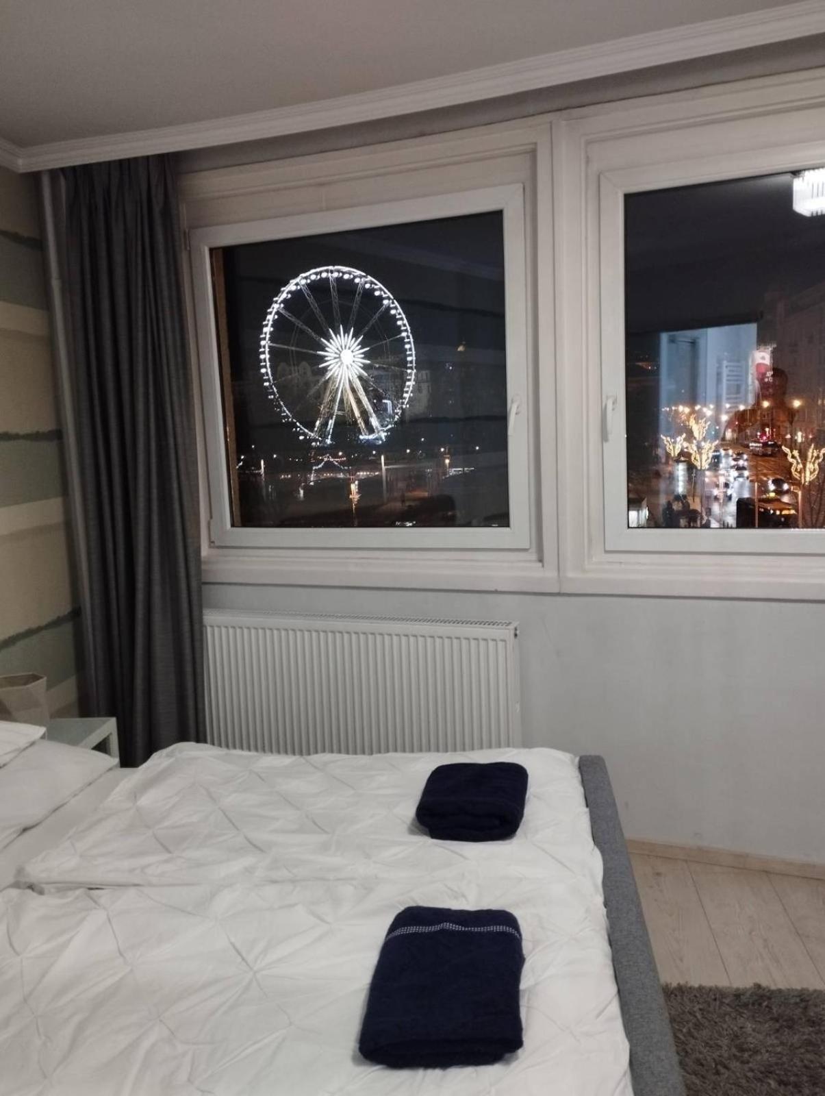 Big Wheel Panoramica Apartment Будапеща Екстериор снимка